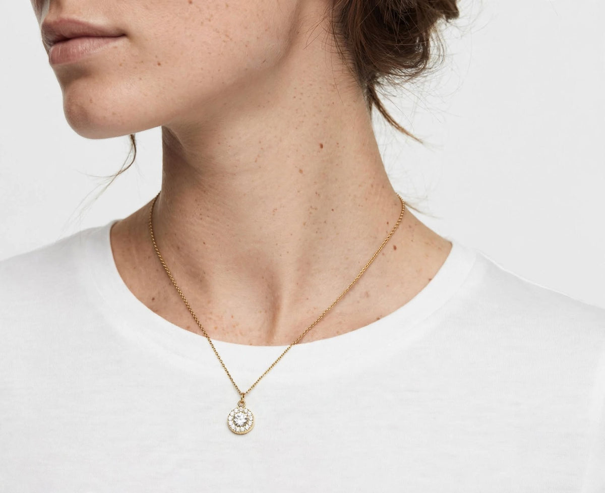 Pavo Halo Pendant & Gold Necklace